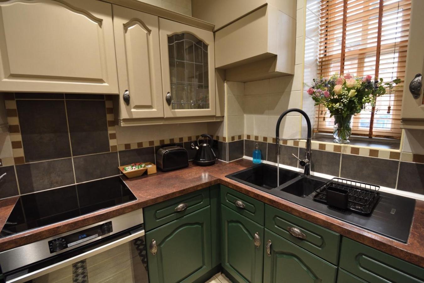 Samuels' A Duplex Apartment By Spires Accommodation In Lichfield City Centre 外观 照片