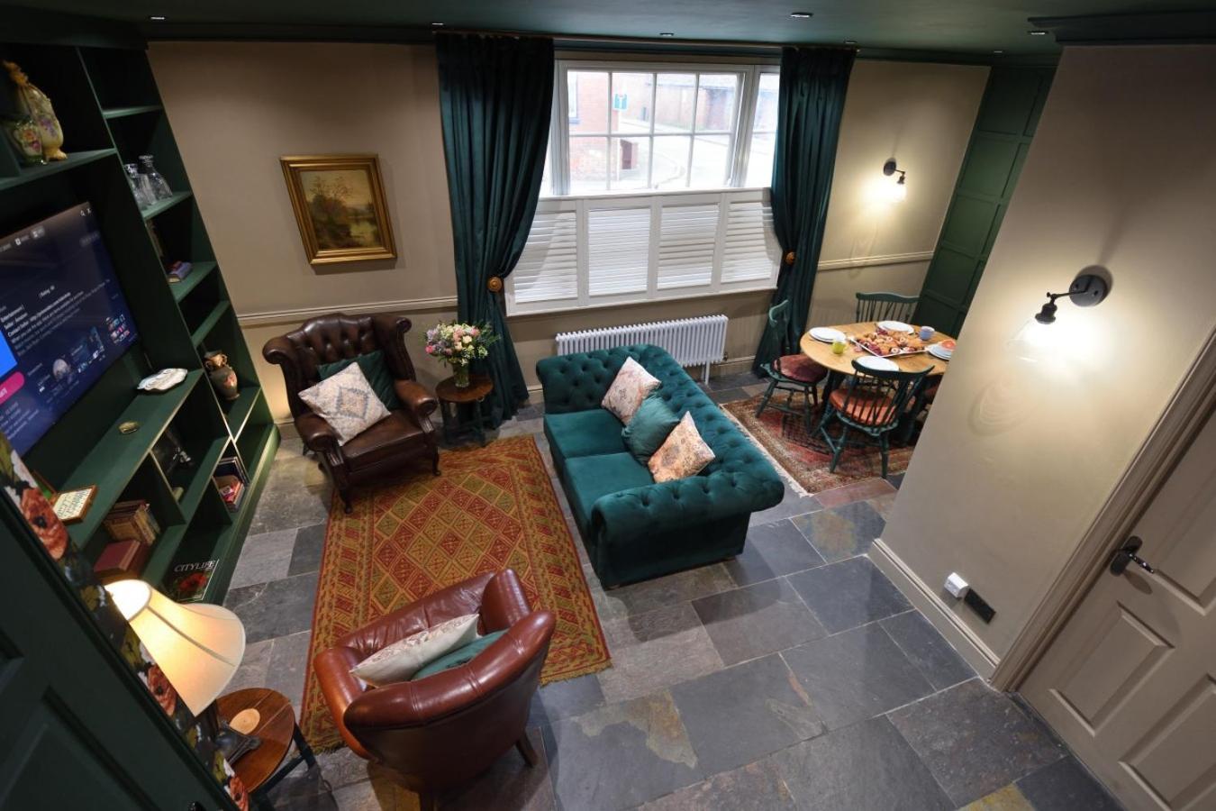 Samuels' A Duplex Apartment By Spires Accommodation In Lichfield City Centre 外观 照片